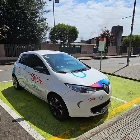 Playa Poniente Con Parking Incluido גיחון